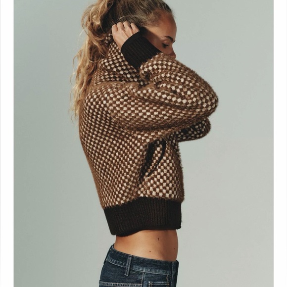 Zara faux fur bomber jacket - Picture 2 of 12